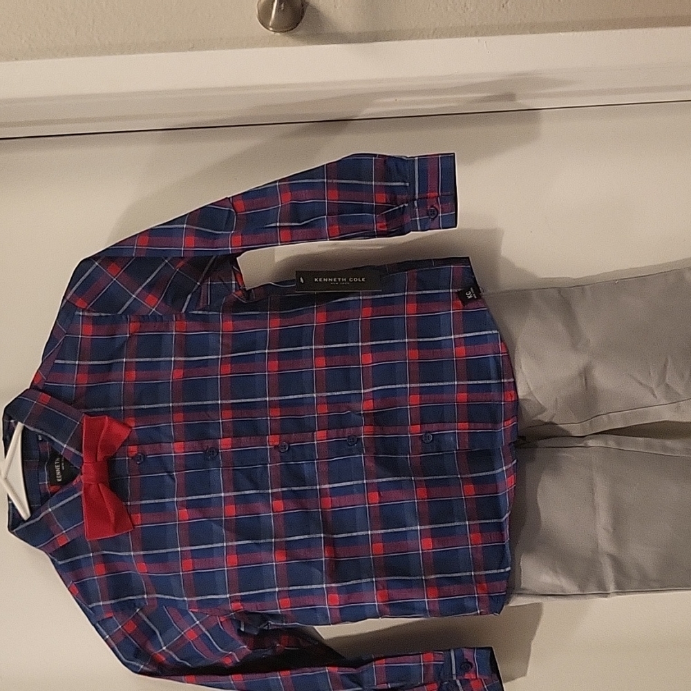 Kenneth Cole 2 piece Boys